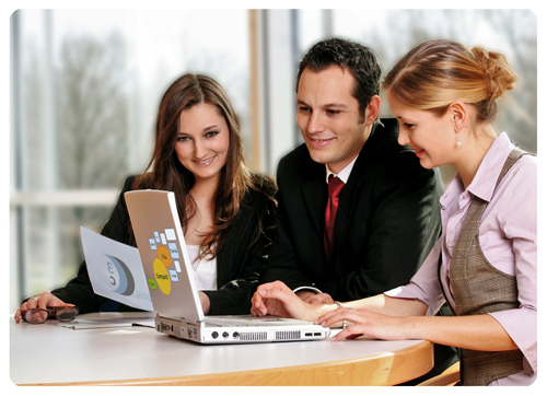 C3c - das individuelle Computerzertifikat motiviert Lernende mit Computer - (c) fotolia.com